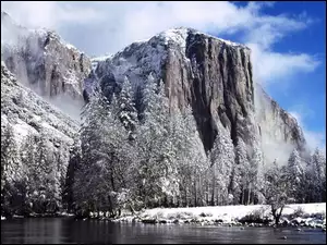 Góry, Rzeka, Stan Kalifornia, Zima, Stany Zjednoczone, Szczyt El Capitan, Park Narodowy Yosemite, Drzewa