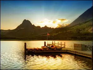 Góry, Molo, Jezioro