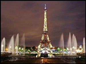 Wieża Eiffla, Nocą, Fontanny, Paryż