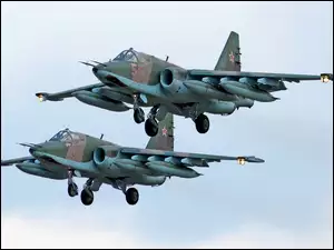 Dwa, Su-25, Samoloty, Bombowe
