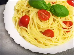 Bazylia, Spaghetti, Pomidory