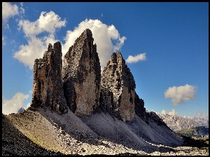 Włoskie dolomity z masywem Tre Cime di Lavaredo