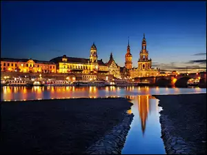Dresden, Miasto nocą