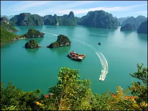 Halong Bay, Wyspy, Wietnam Z lotu ptaka, Morze