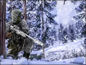 Snajper z bronią przy drzewie w grze komputerowej Battlefield 4