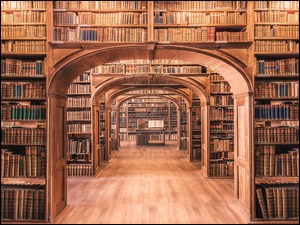 Biblioteka ze zbiorami księg i książek