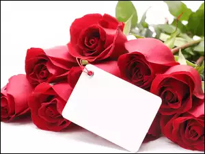 Bukiet czerwonych róż z kartką