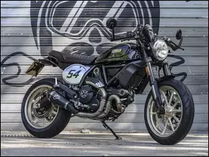 Motocykl Ducati Scrambler Cafe Racer z 2017 roku