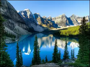 Świerki, Lasy, Park Narodowy Banff, Kanada, Odbicie, Góry, Jezioro Moraine