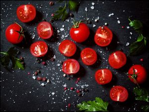 Pomidory z solą