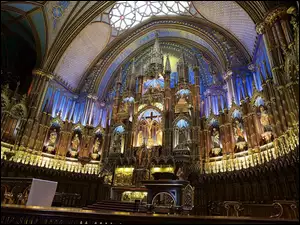 wnętrze kanadyjskiej Bazyliki Notre-Dame