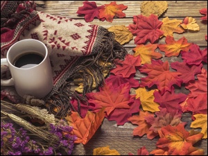 Dekoracja jesienna z kawą