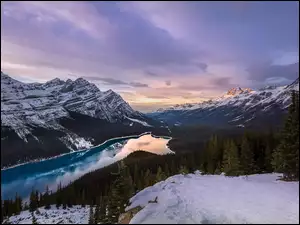 Park Narodowy Banff zimą w Kanadzie