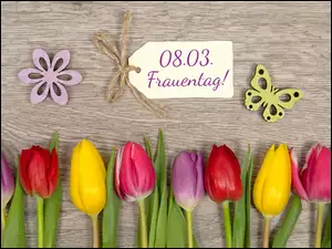 Dzień Kobiet z tulipanami i kartką