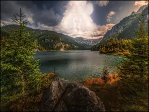 Jezioro Gosau w Alpach Salzburskich