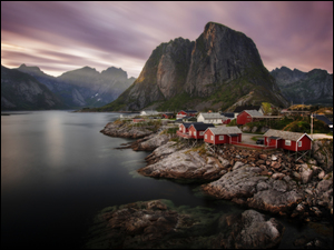 Lofoty, Norwegia, Skały, Domy, Góry, Wioska Reine