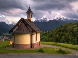 Niemcy, Chmury, Berchtesgaden, Domy, Alpy, Góry, Kapliczka, Lasy, Kirchleitn Kapelle, Bawaria