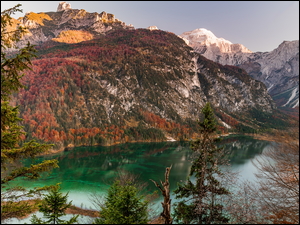 Jezioro Almsee w Alpach