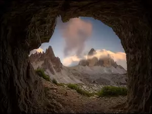 Skała, Jaskinia, Dolomity, Włochy, Góry, Rośliny