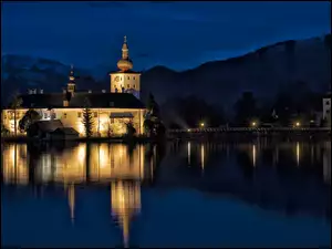 Zamek Ort, Noc, Austria, Oświetlony, Gmunden, Jezioro Traunsee, Most