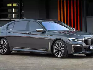 BMW M 760i 2019