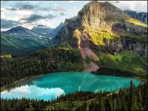 Jezioro Grinnell Lake, Góry, Park Narodowy Glacier, Stany Zjednoczone, Drzewa, Montana