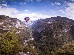 Rzeka, Stany Zjednoczone, Dolina Yosemit Valley, Merced River, Kalifornia, Góry, Balon, Park Narodowy Yosemite