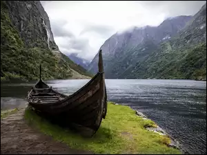 Gmina Voss, Łódka, Hardangerfjord, Okręg Vestland, Brzeg, Góry, Norwegia, Fiord