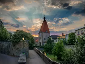 Średniowieczna brama miejska Linzertor wFreistadt