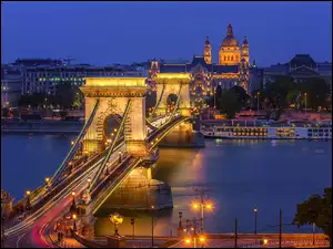 Dunaj nocą