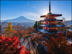 Świątynia Chureito Pagoda i góa Fuji w Japonii