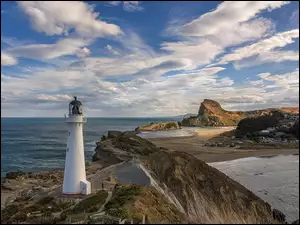 Latarnia morska Castlepoint Lighthouse w regionie Wellington w Nowej Zelandii