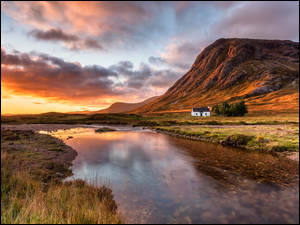 Wschód słońca, Góry, Dom, Szkocja, Rzeka Coe, Glencoe