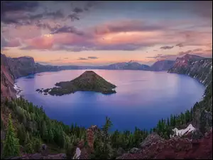 Chmury, Park Narodowy Jeziora Kraterowego, Wyspa Czarodzieja, Stan Oregon, Góry, Drzewa, Stany Zjednoczone, Jezioro Kraterowe