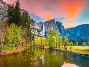 Stany Zjednoczone, Rzeka, Kalifornia, Wodospad, Drzewa, Merced River, Góry, Park Narodowy Yosemite, Sierra Nevada