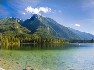 Jezioro Hintersee w Park Narodowy Alpy w Niemcy