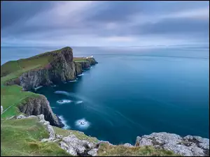 Półwysep Duirinish, Morze Szkockie, Latarnia morska, Wyspa Skye, Wybrzeże, Neist Point Lighthouse, Szkocja, Skały