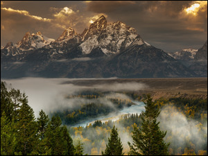 Chmury, Mgła, Rzeka, Drzewa, Park Narodowy Grand Teton, Stany Zjednoczone, Teton Range, Góry, Lasy, Snake River