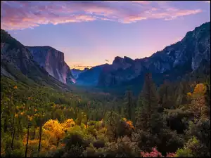 Kalifornia, Park Narodowy Yosemite, Drzewa, Stany Zjednoczone, Jesień, Skały, Góry