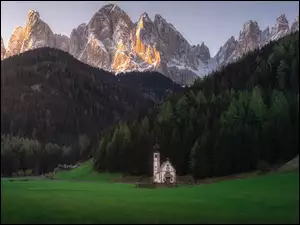 Góry, Kościół św Jana, Dolina, Dolomity, Las, Val di Funes, Włochy, Góry