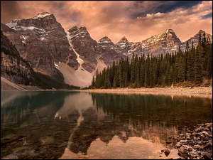 Drzewa, Kamienie, Park Narodowy Banff, Góry, Kanada, Moraine Lake, Jezioro