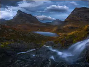Dolina, Romsdalen, Chmury, Norwegia, Rzeka, Jezioro, Góry