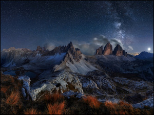 Gwiazdy, Góry, Noc, Droga Mleczna, Dolomity, Niebo, Włochy, Tre Cime di Lavaredo