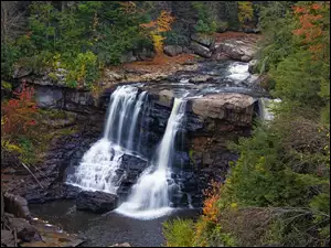 Wodospad Blackwater Falls w Stanie Wirginii Zachodniej