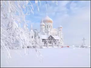 Rosja, Śnieg, Kraj Permski, Białogórski Monaster św Mikołaja, Biała Góra, Oszronione, Drzewo, Zima, Cerkiew