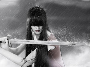 Długowłosa kobieta z mieczem w deszczu