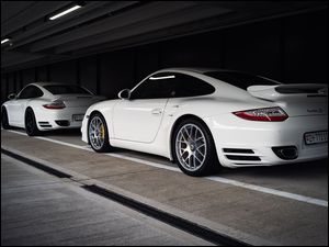 Porsche 911 Turbo S, Dwa
