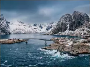 Skały, Góry, Norwegia, Morze, Wieś Hamnoy, Most, Lofoty