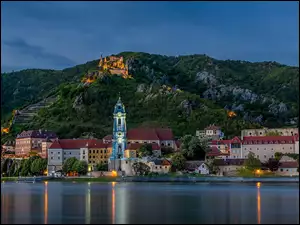 Austria, Rzeka Dunaj, Durnstein, Kościół, Klasztor, Budowle, Domy, Góry, Drzewa