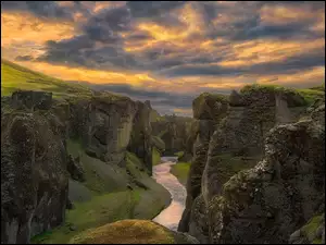Kanion Fjadrargljufur, Islandia, Góry, Skały, Rzeka Fjadra